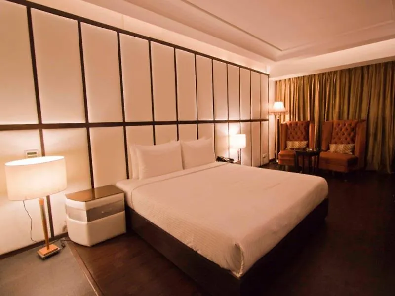 The Regent Hotel Chandigarh 3*,  India